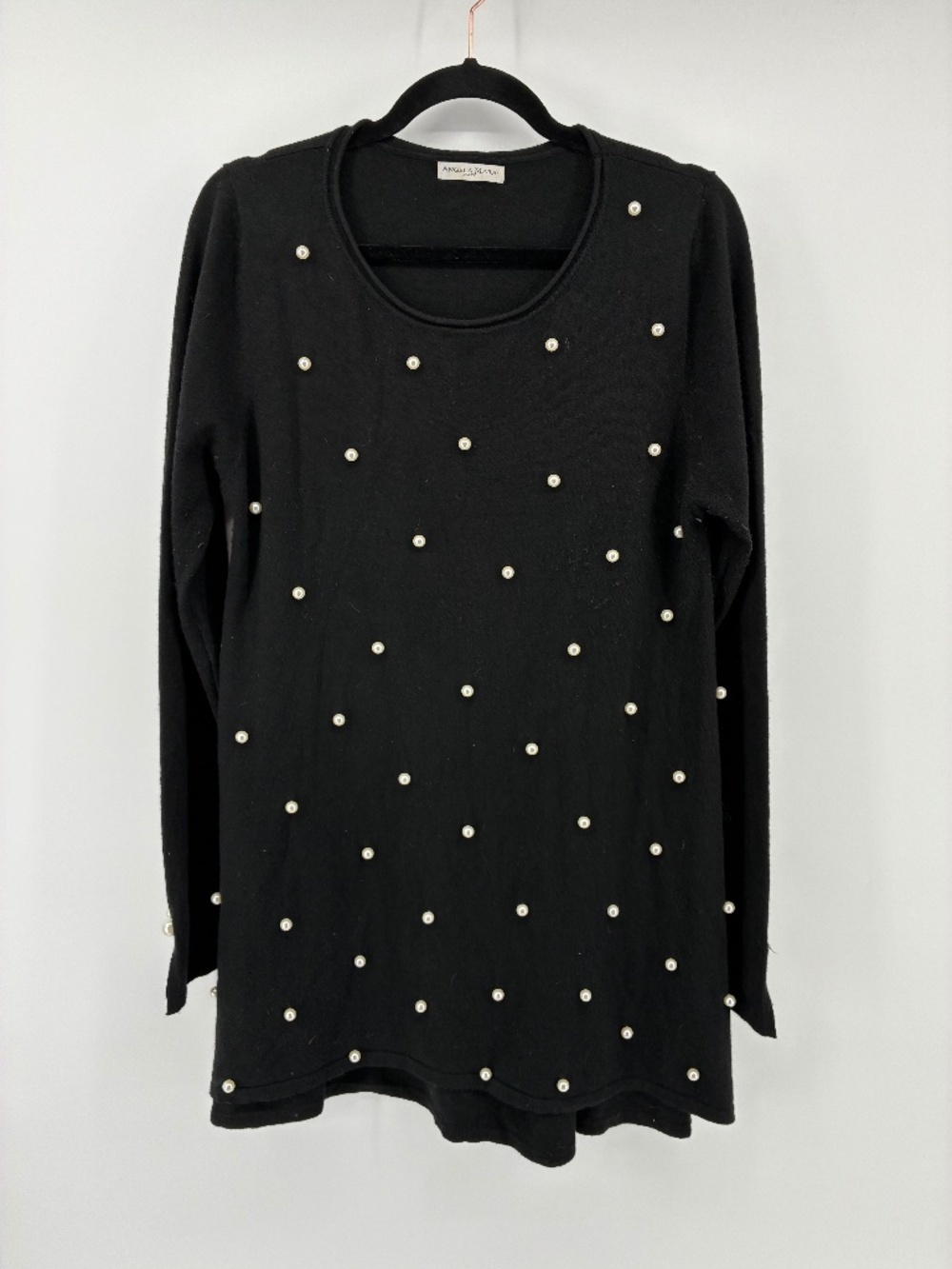 Angela Mara Italy 5% Cashmere Blend Black Long Sleeve Top with Pearl Accents